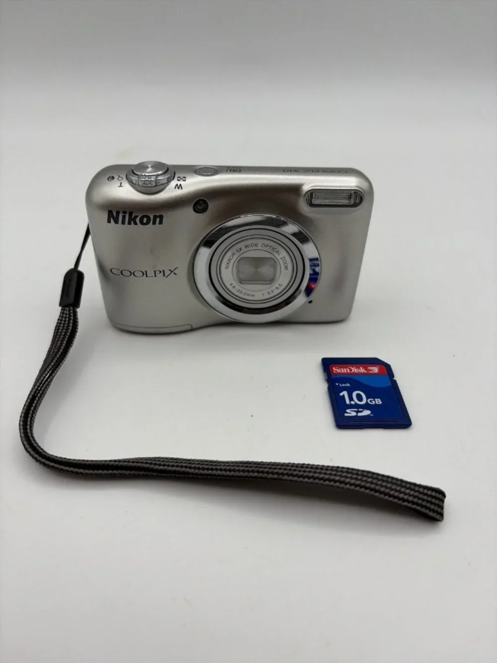 Nikon Coolpix A10 Silver 16.1MP Digital Camera Tested Working